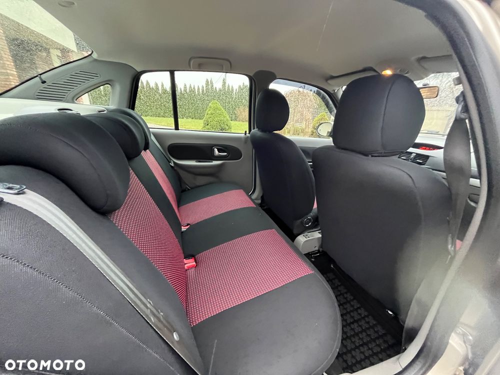 Renault Thalia 1.2 16V All Inclusive - 29