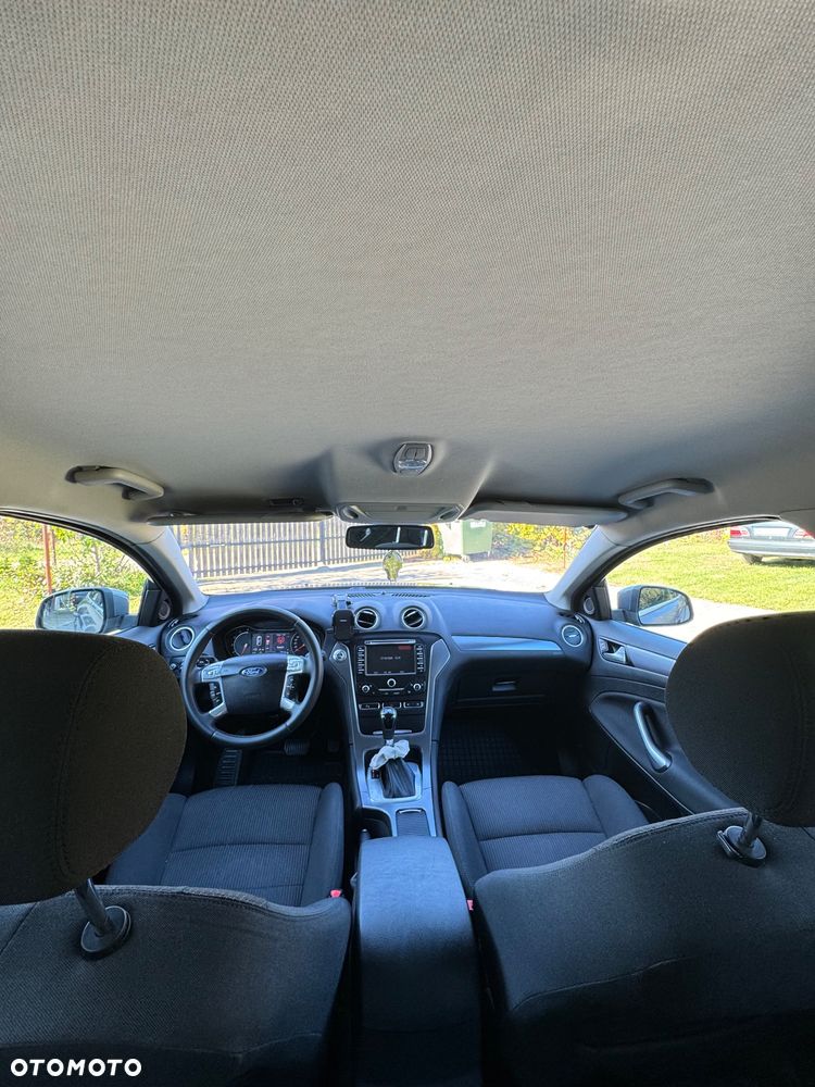 Ford Mondeo - 10