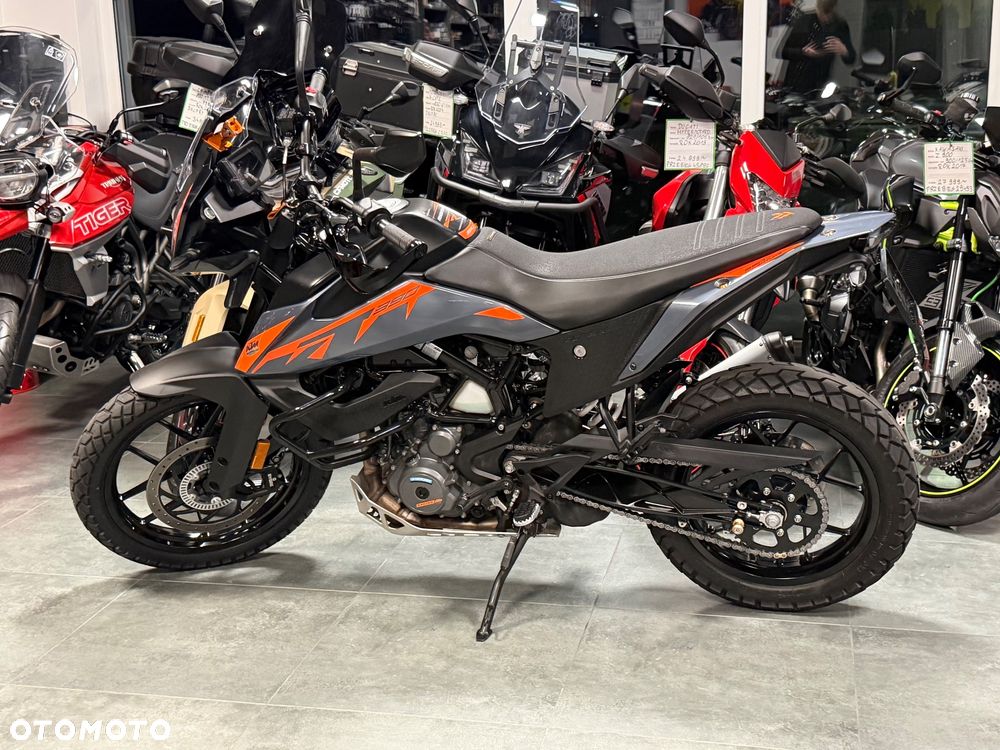 KTM Adventure - 25