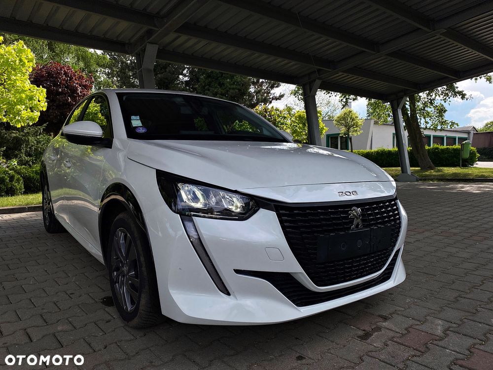 Peugeot 208 PureTech 100 EAT8 Allure - 11