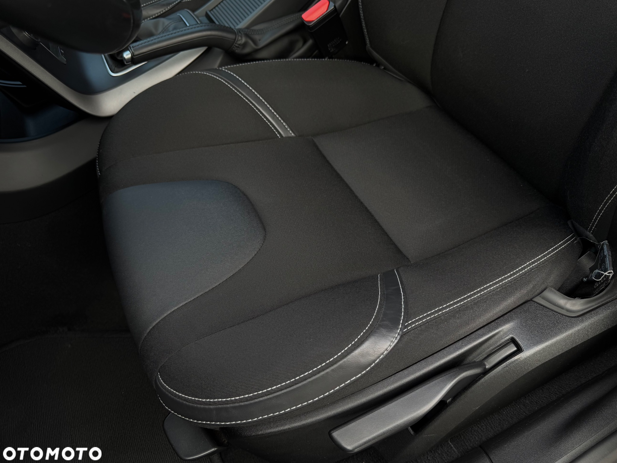 Volvo V40 T4 Powershift R Design - 15