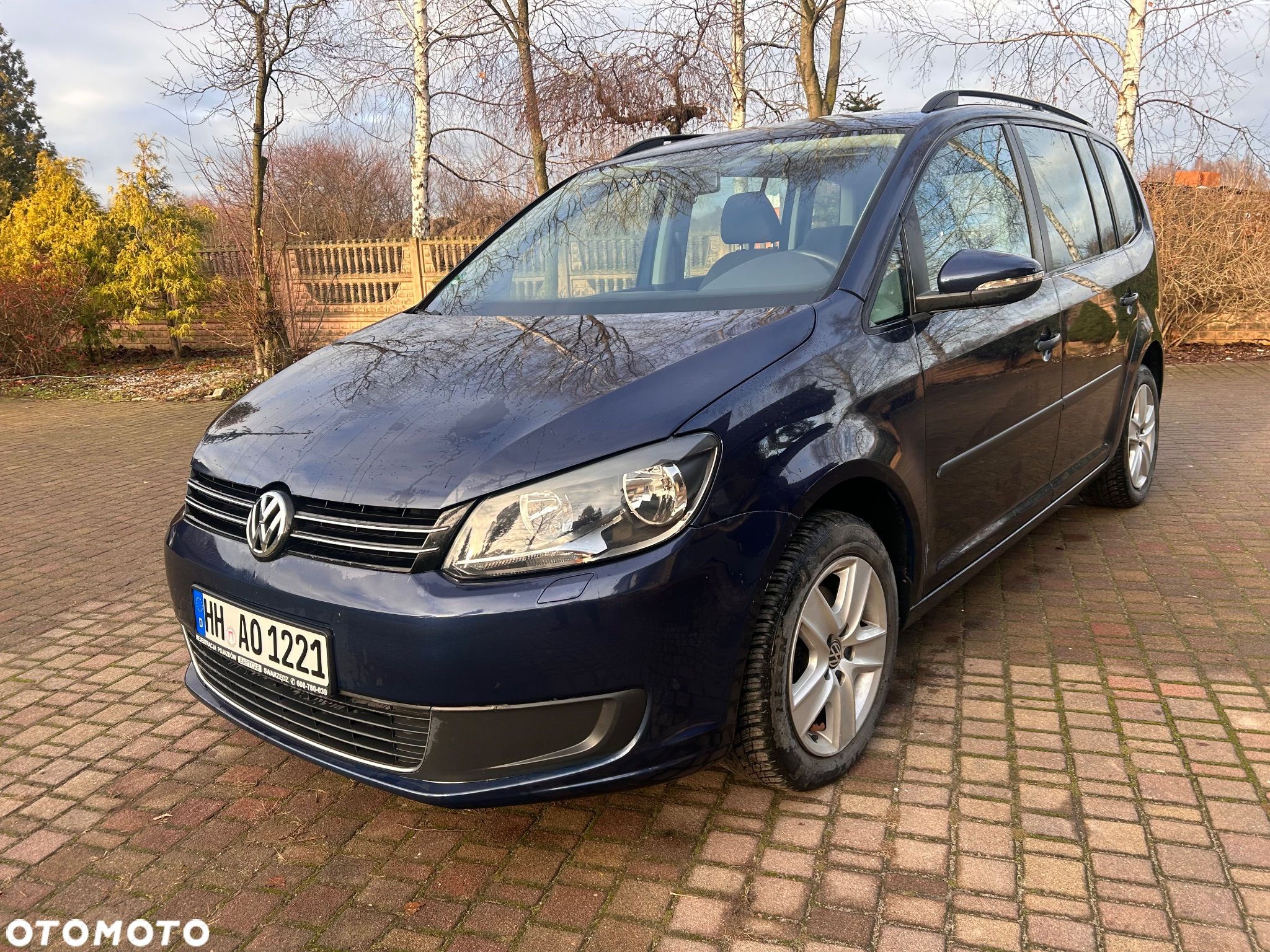 Volkswagen Touran 1.6 TDI DPF BlueMot Comfortline - 1