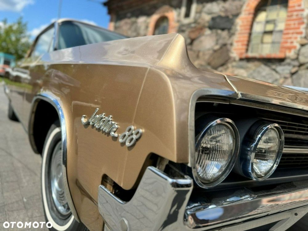 Oldsmobile Inny - 12