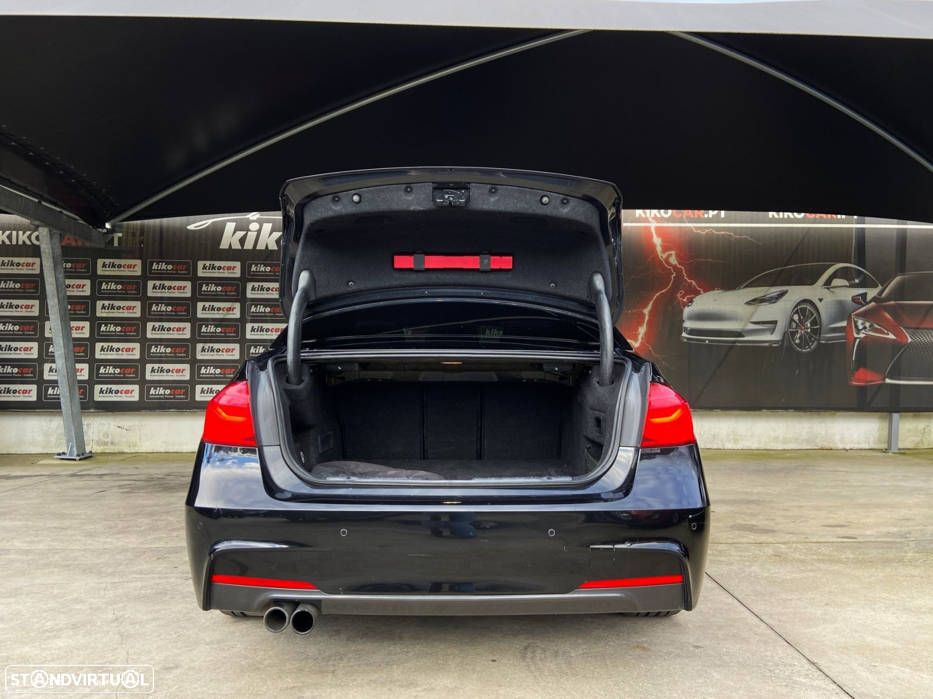 BMW 330 e iPerformance Pack M - 8