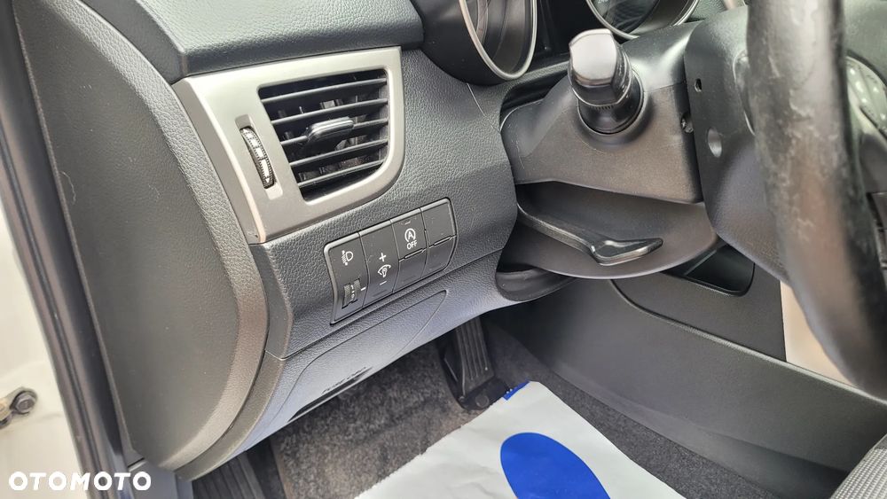 Hyundai i30 i30cw 1.6 CRDi Intro Edition - 27