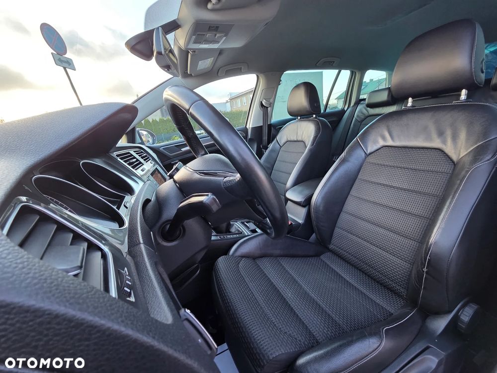 Volkswagen Golf Variant 2.0 TDI BMT 4Mot Highline - 19