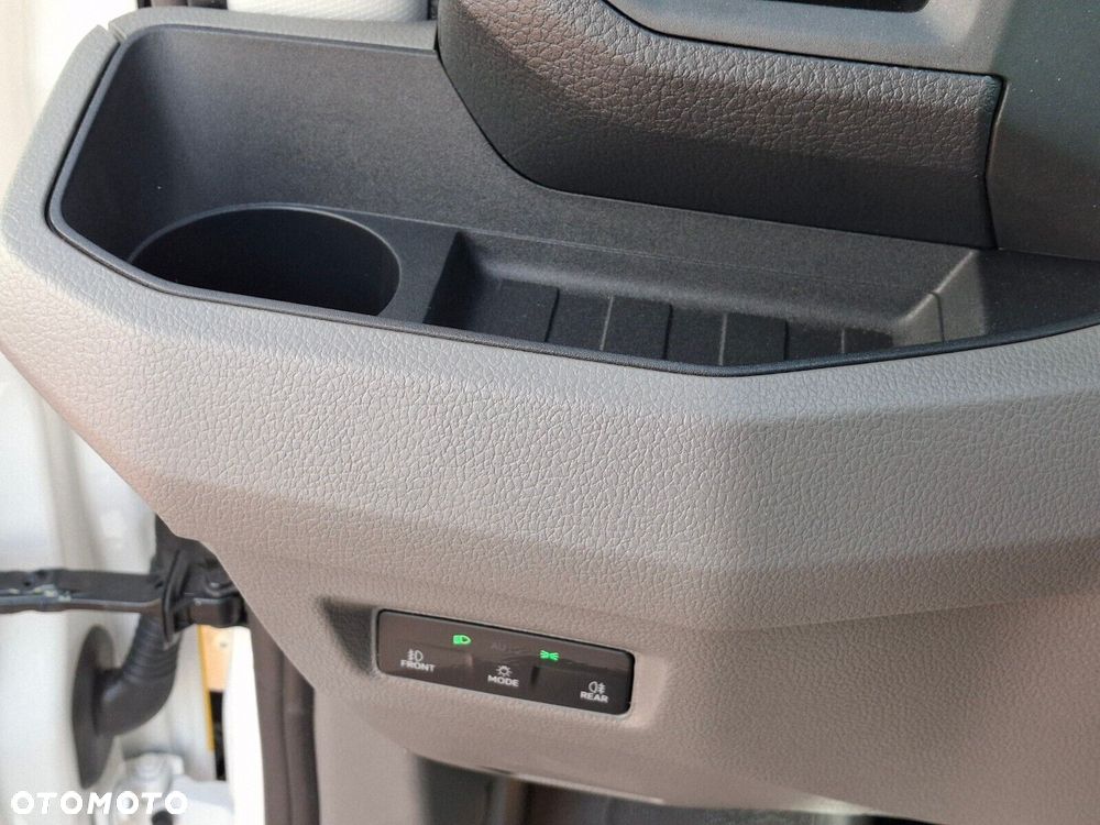 Volkswagen Crafter Laweta 2.0 TDI Automat - 19