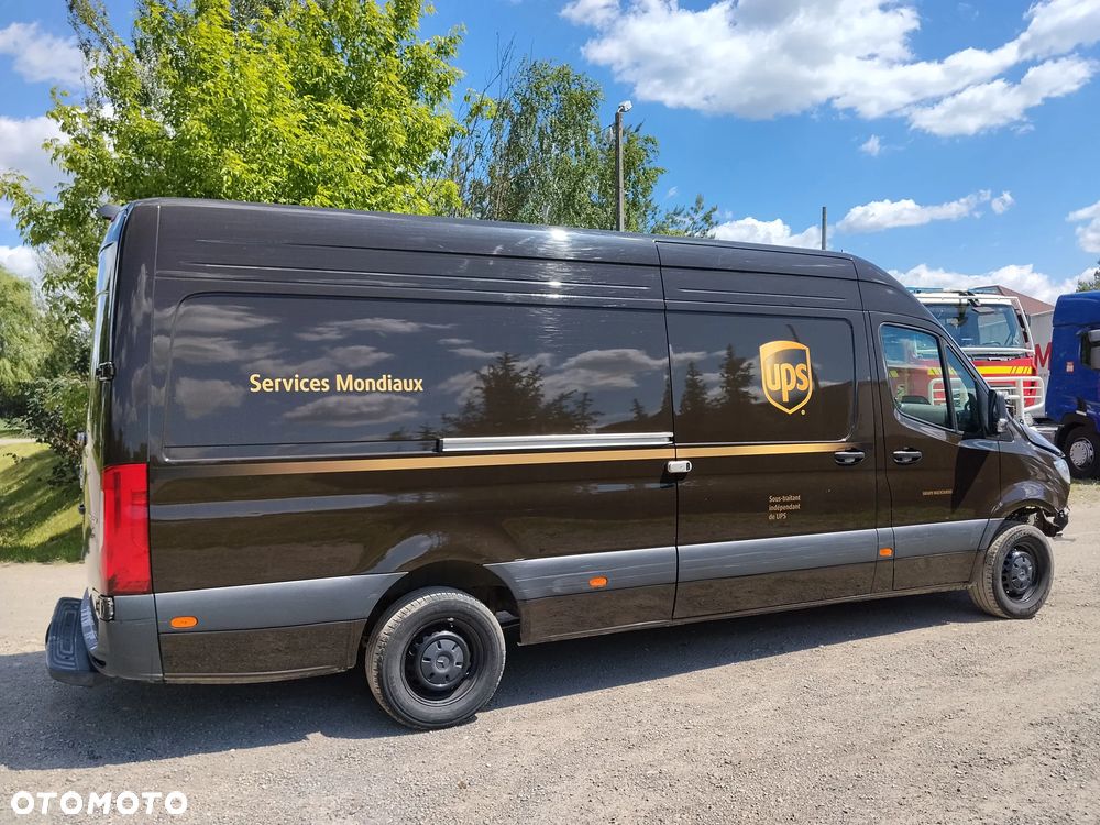 Mercedes-Benz Sprinter - 5