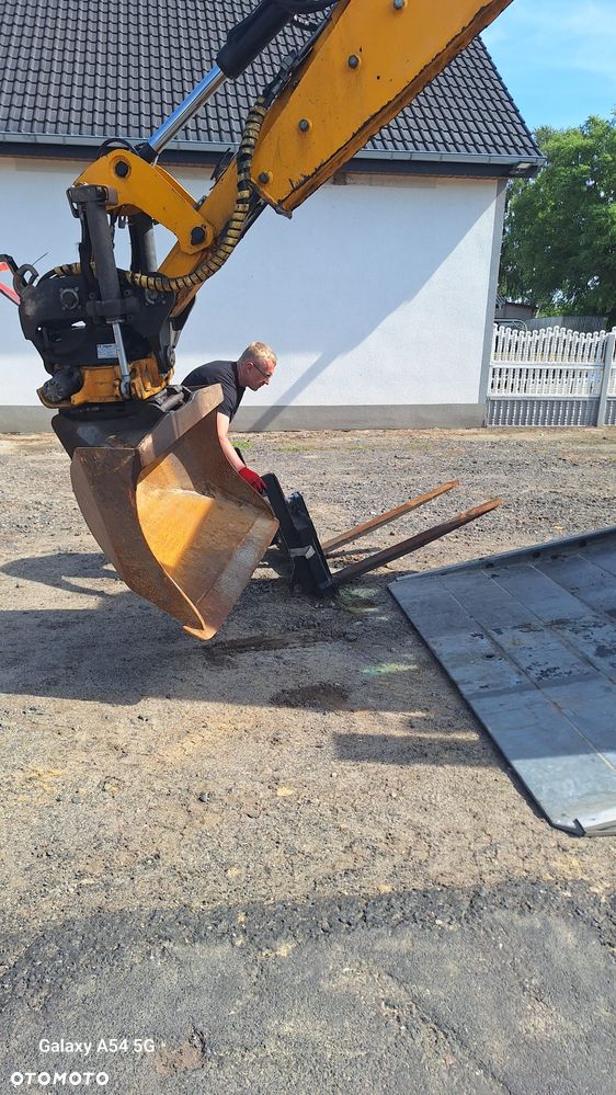 JCB 3CX - 9