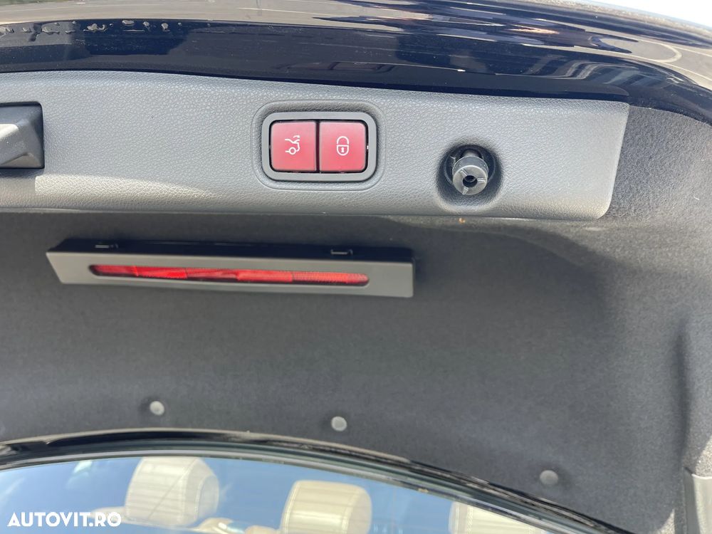 Mercedes-Benz E - 25