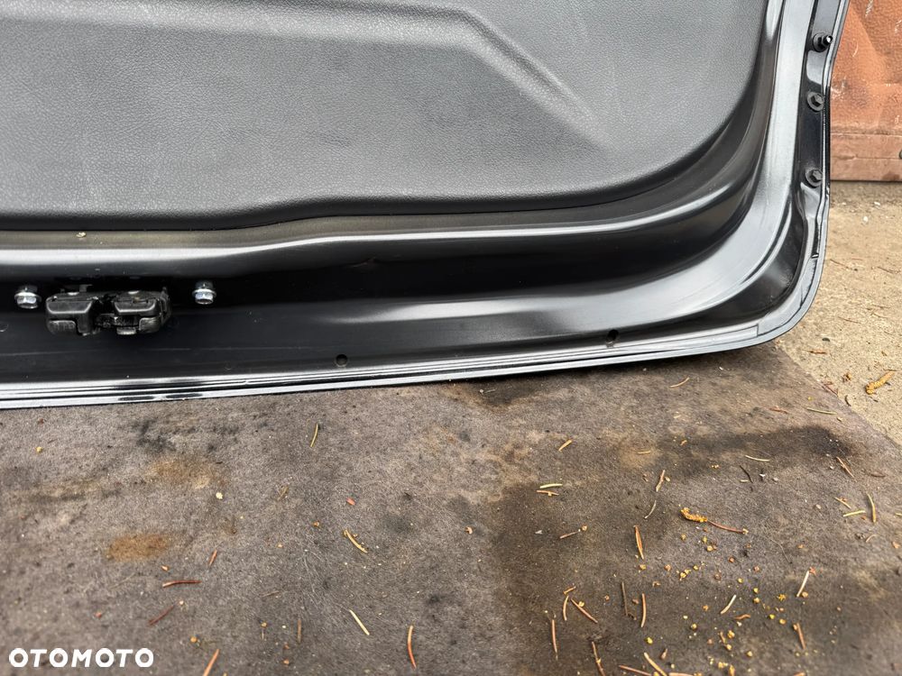 Klapa bagażnika kamera Toyota Yaris III lift 2019r kolor 209 OE - 7
