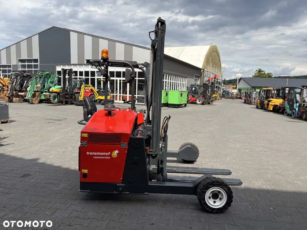 Moffett ST - 6