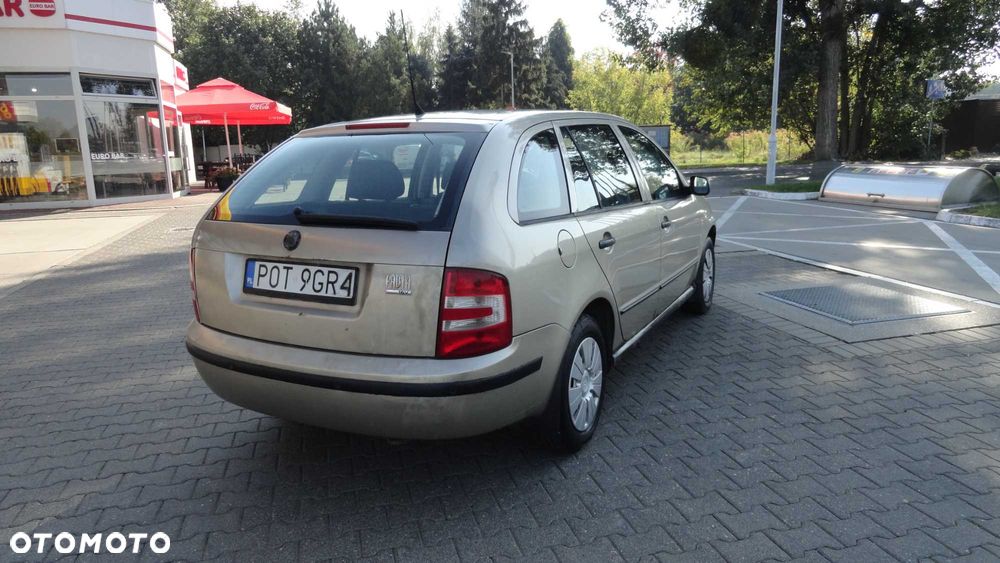 Skoda Fabia - 4