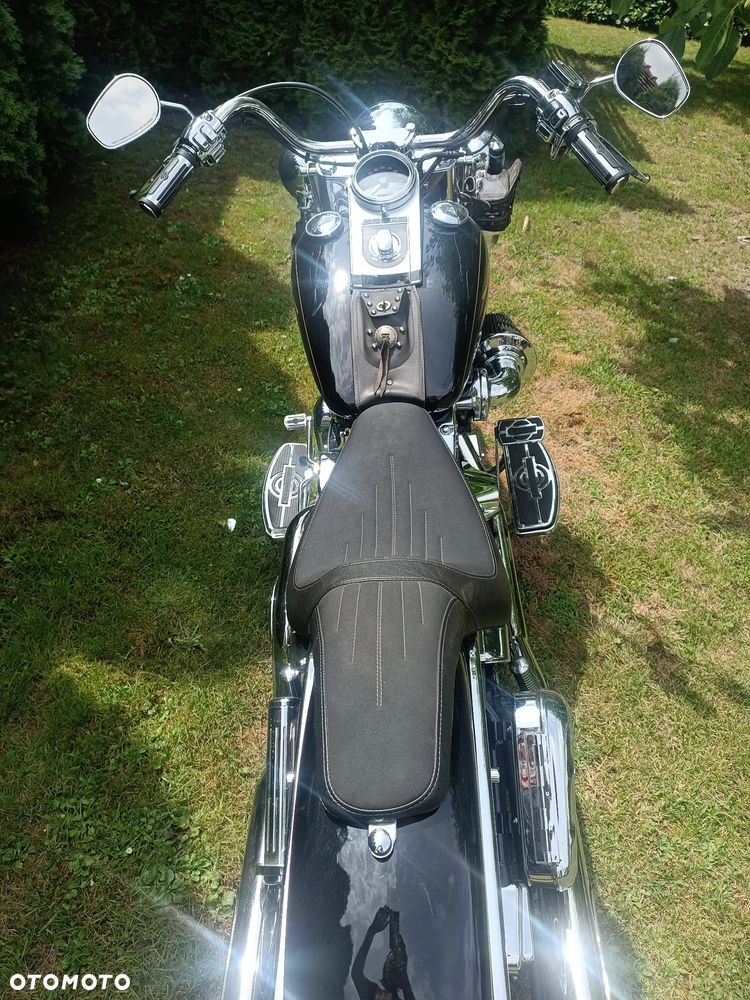 Harley-Davidson Softail Fat Bob - 20