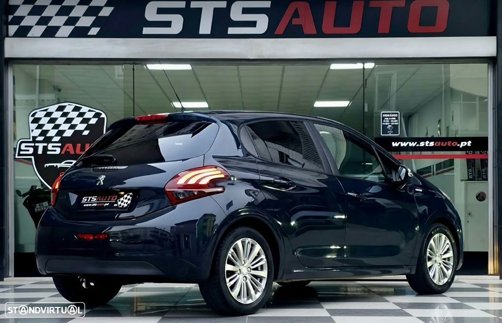 Peugeot 208 1.2 PureTech Style - 55