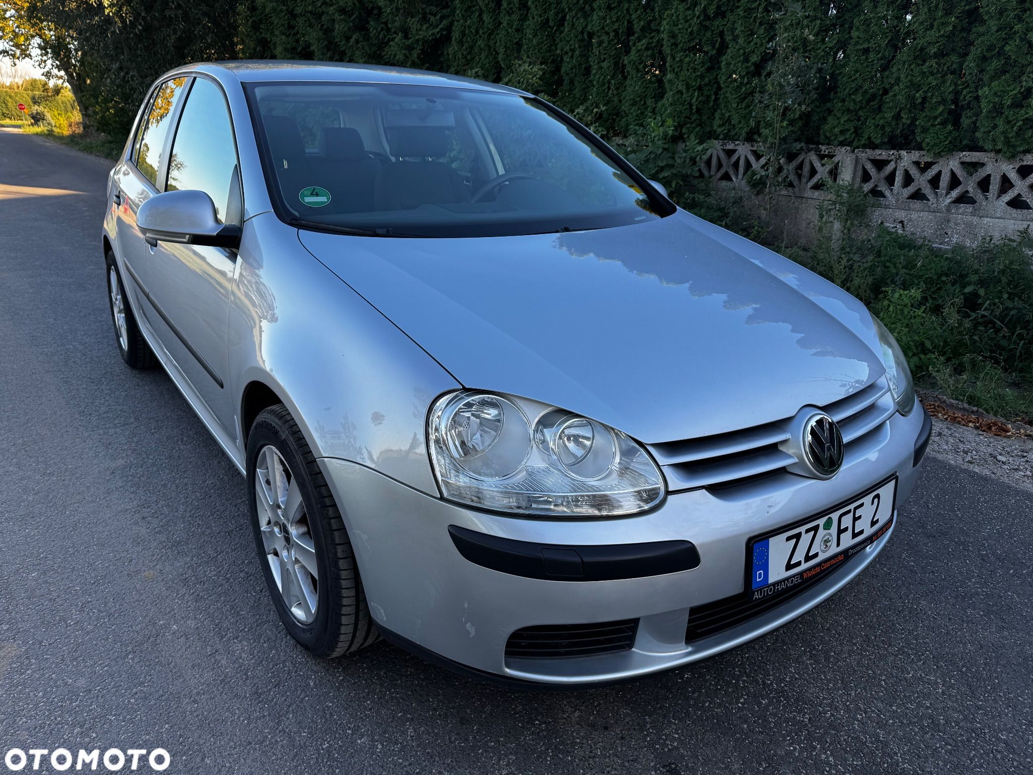 Volkswagen Golf V 1.6 Comfortline - 1