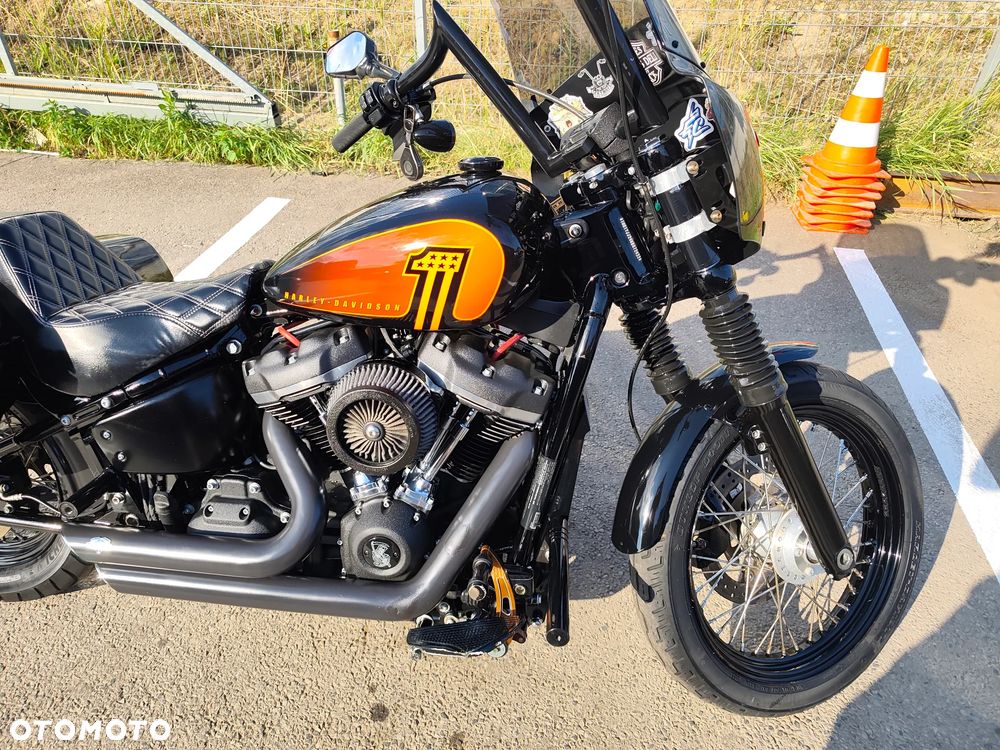 Harley-Davidson Softail Street Bob - 8