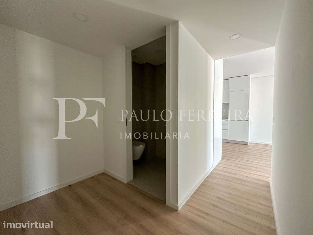 Apartamento T2 novo - Grande imagem: 2/16