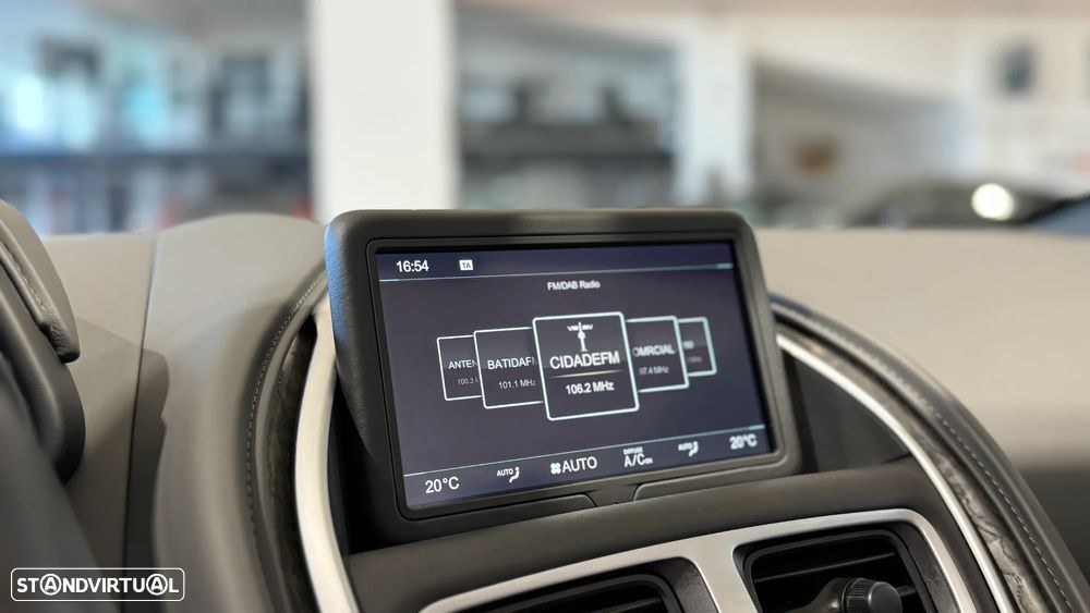 Aston Martin DB11 Volante V8 Auto - 25