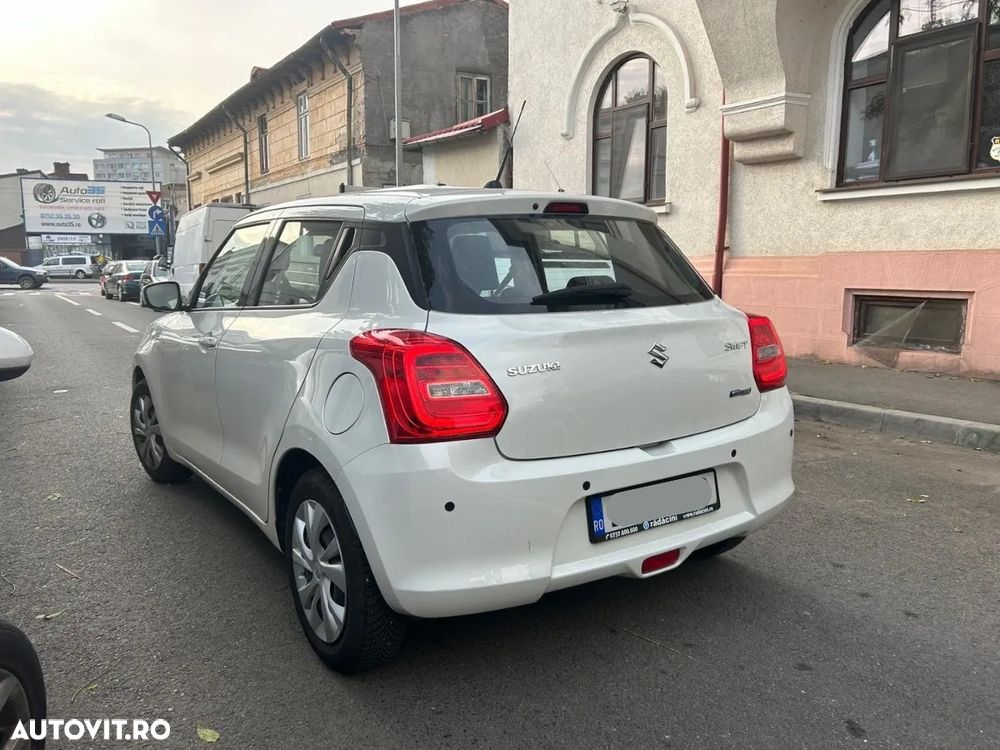 Suzuki Swift M-Hybrid 1.2 Cool - 8