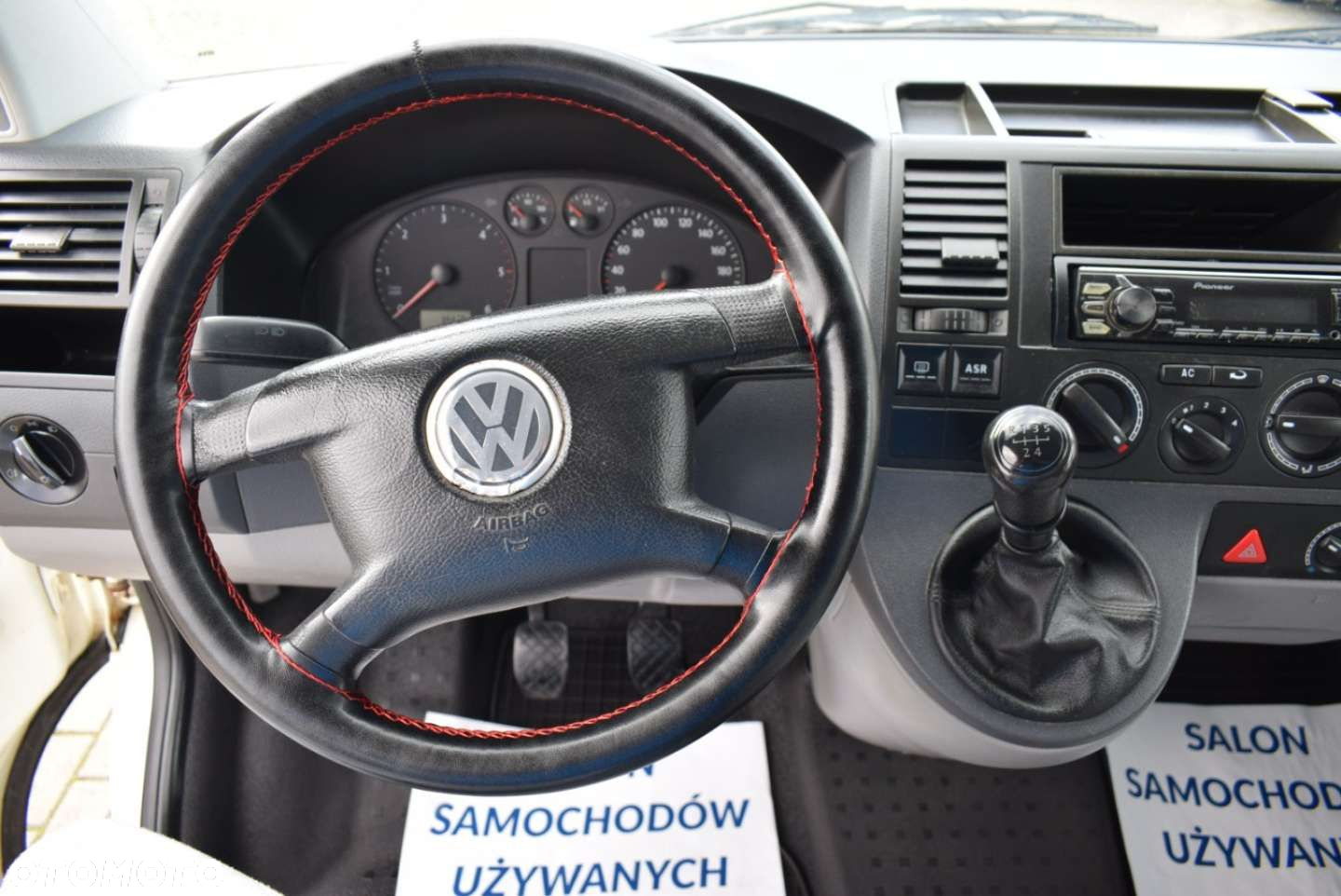 Volkswagen Transporter - 21