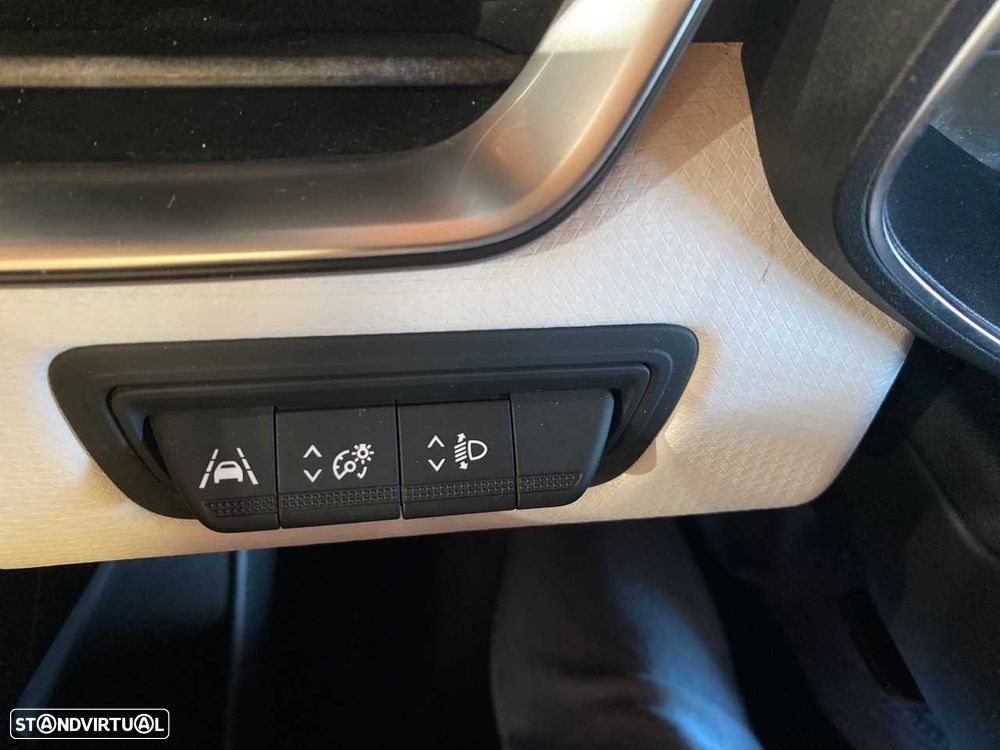 Renault Clio 1.0 TCe Limited - 12