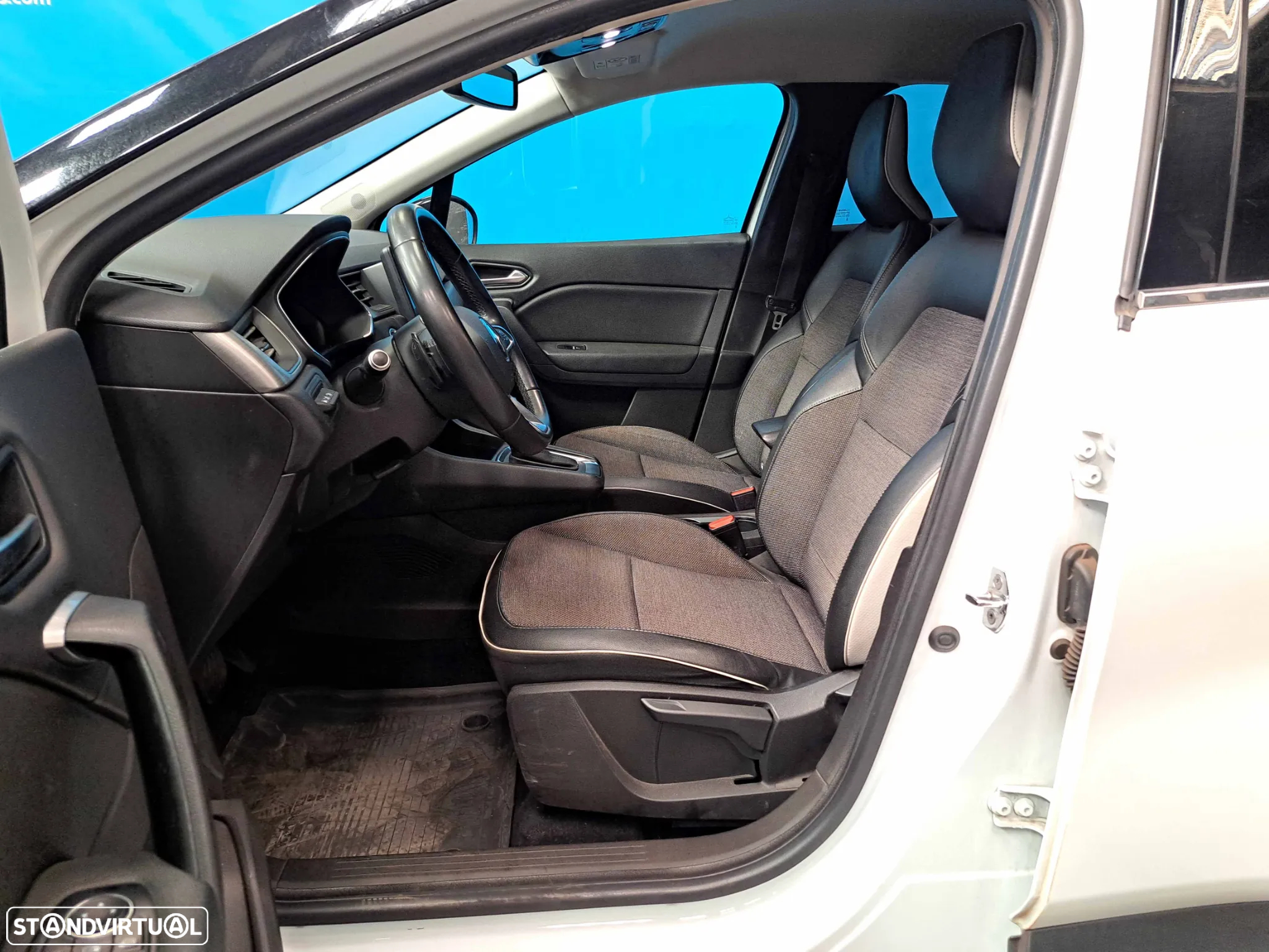 Renault Captur 1.5 dCi Exclusive EDC - 21