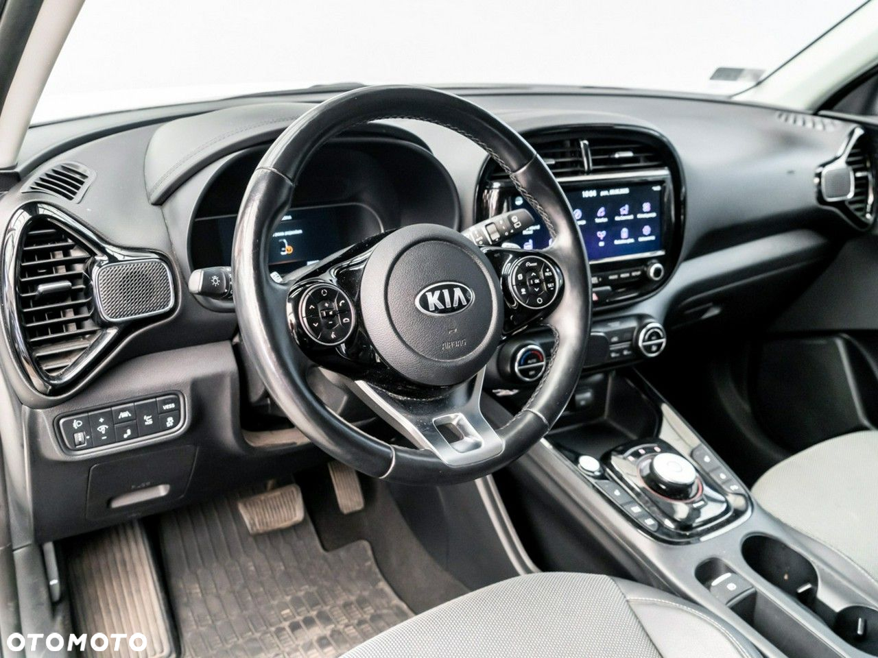 Kia Soul e-Soul 64kWh L - 32