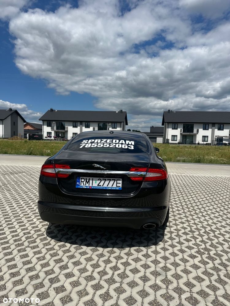Jaguar XF 2.2 D Premium Luxury - 9