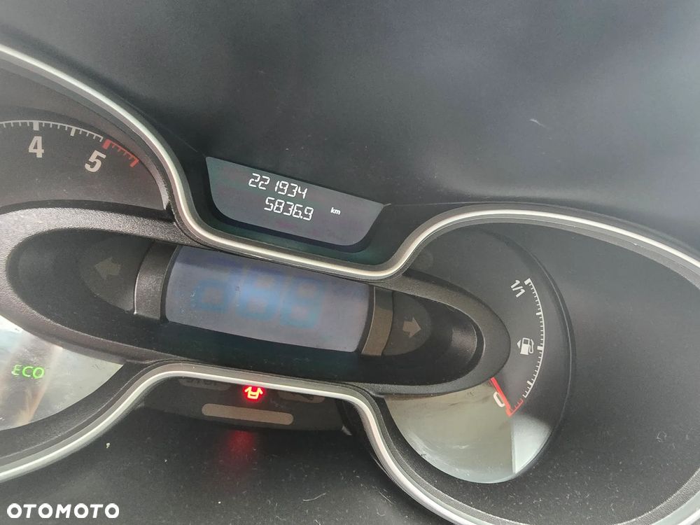 Opel Vivaro - 22