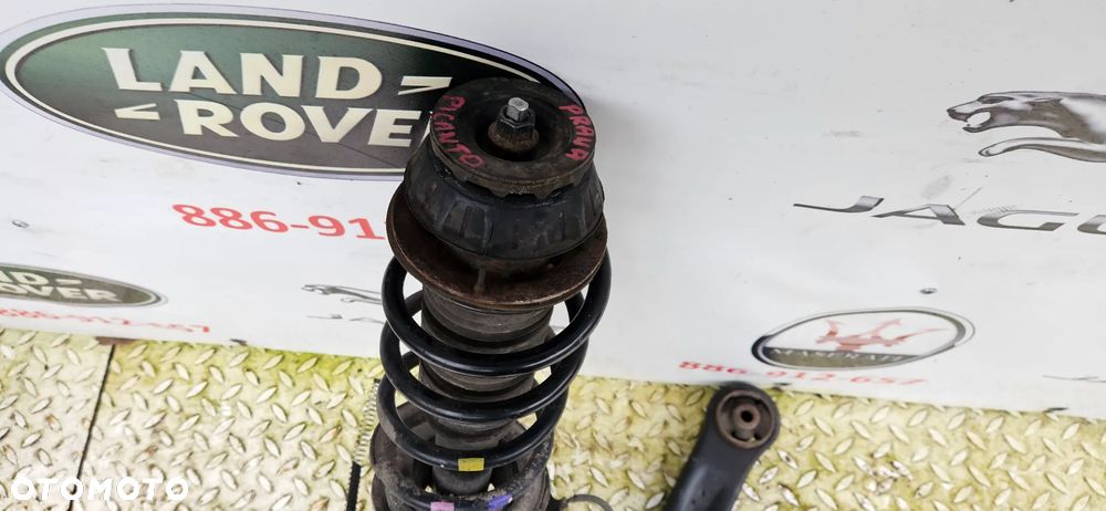 Kia Picanto 2 II 2011-  1.0 Kompletna zwrotnica przednia prawa Zwrotnica przód prawy Zawieszenie przednie prawe Wahacz Amortyzator - 9