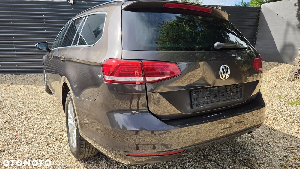 Volkswagen Passat - 6