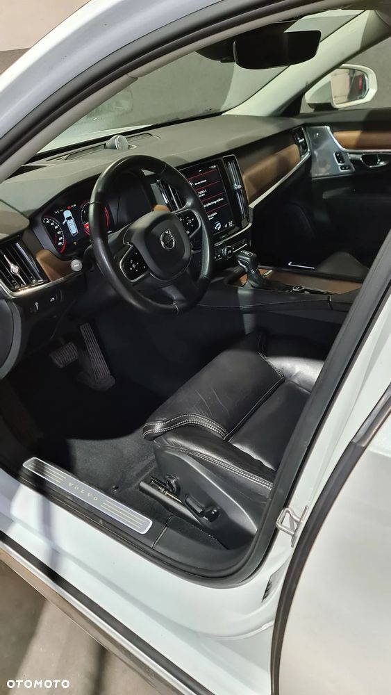 Volvo V90 D5 SCR AWD Inscription - 15