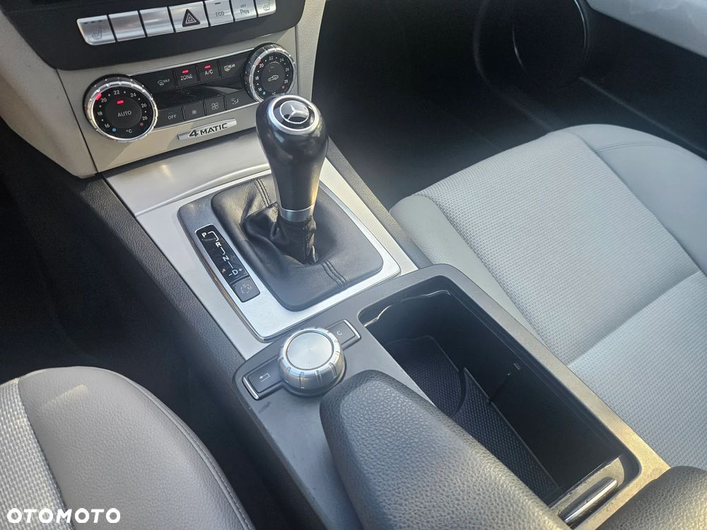 Mercedes-Benz Klasa C 250 CDI DPF 4Matic 7G-TRONIC BlueEFFICIENCY - 15