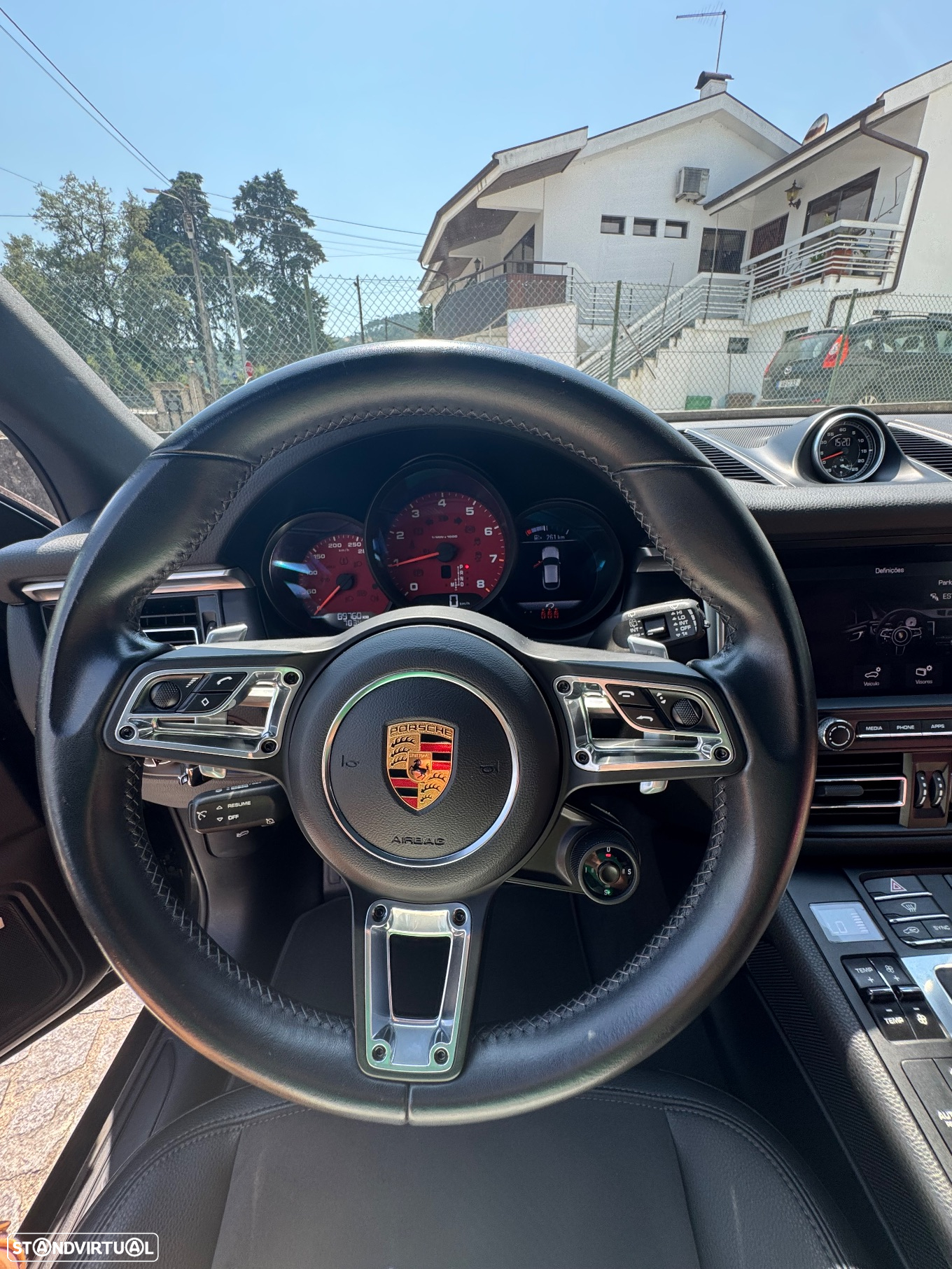 Porsche Macan - 29
