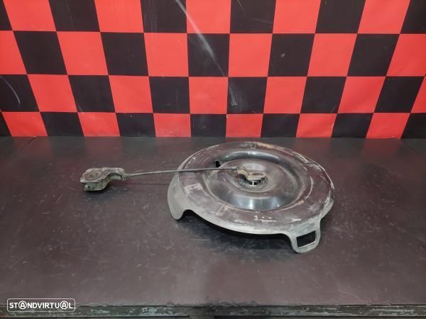 Suporte Pneu Suplente Mercedes-Benz Vito Autocarro (W639) - 1