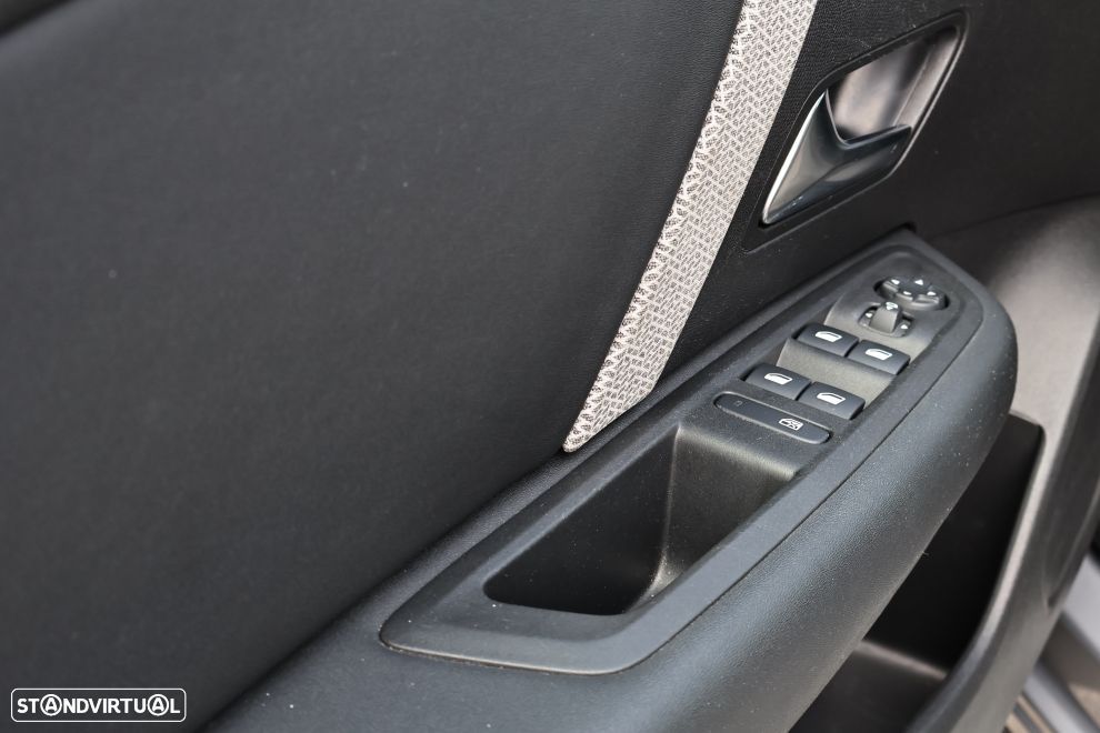 Citroën C4 1.2 PureTech Max - 17