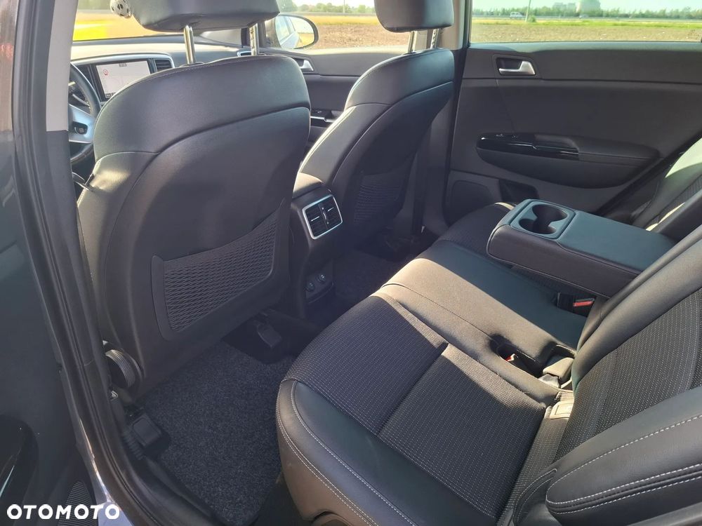 Kia Sportage 1.6 T-GDI Black Edition 2WD DCT - 2
