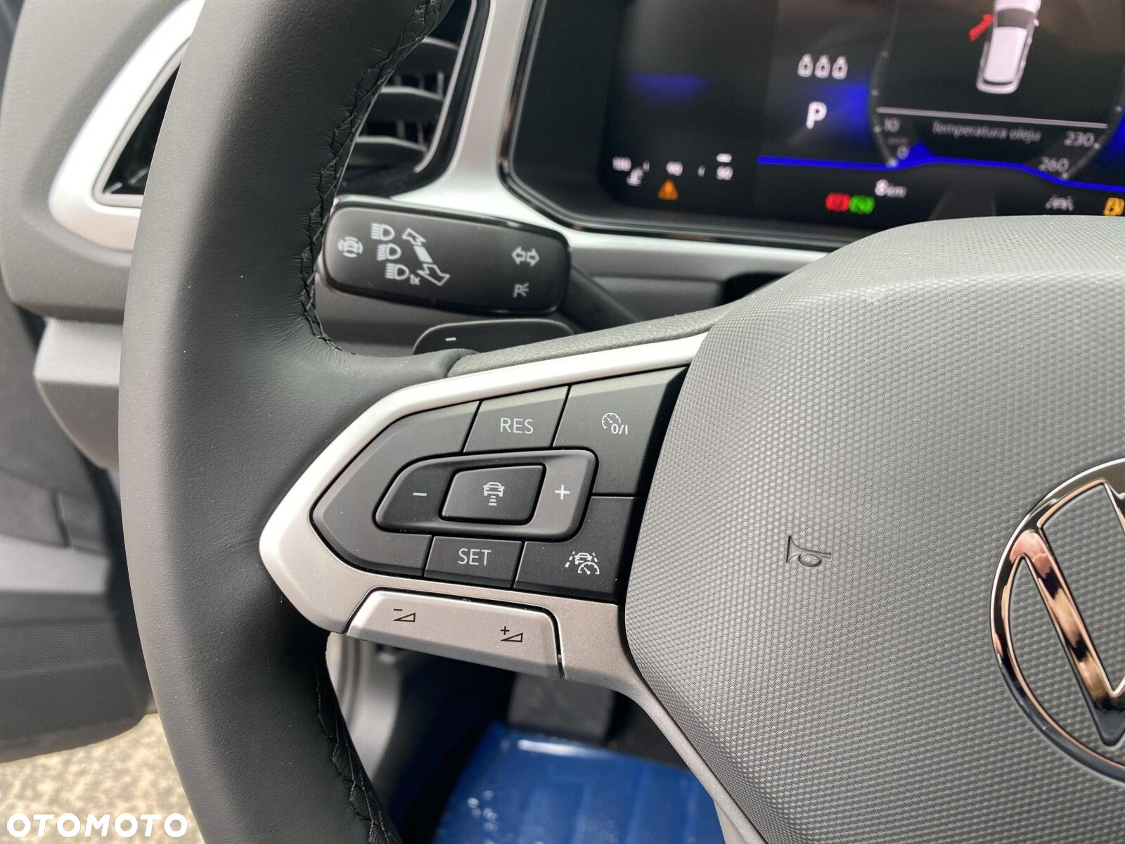 Volkswagen T-Roc - 32