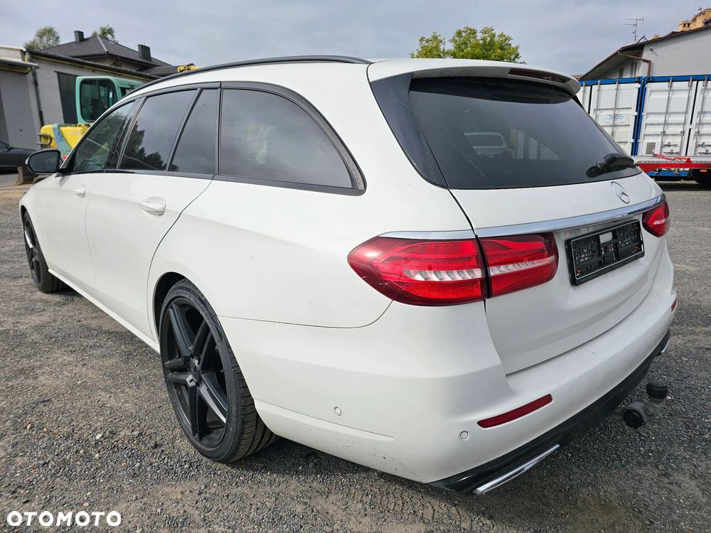 Mercedes-Benz Klasa E 220 d Avantgarde - 14