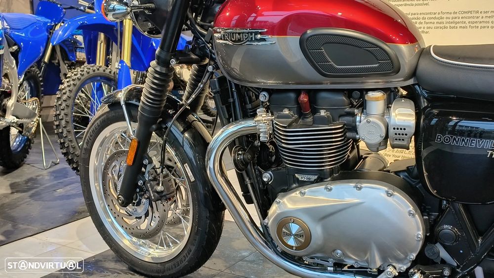 Triumph Bonneville T120 - 9