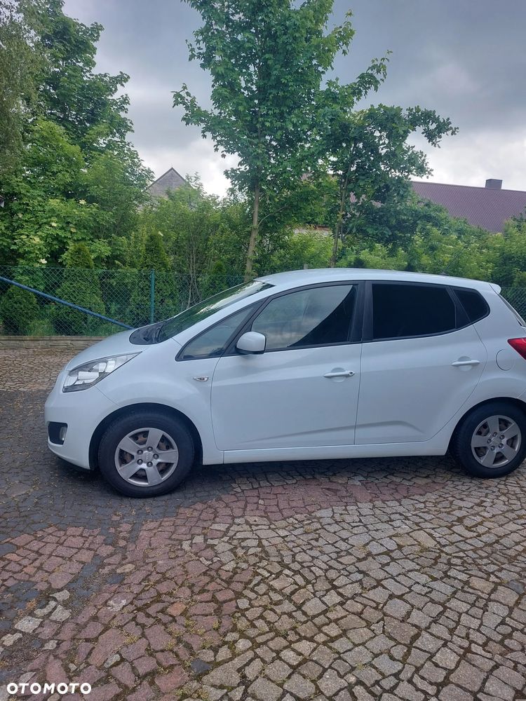 Kia Venga - 9