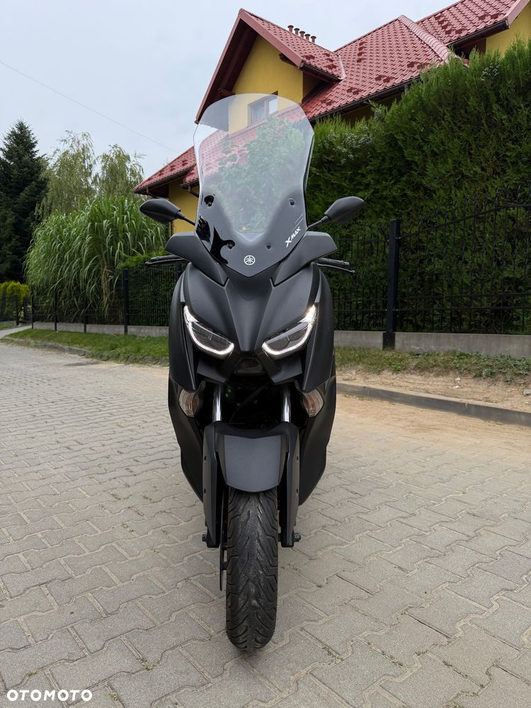 Yamaha X-max - 12