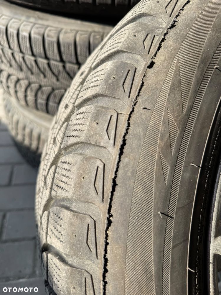 Land Rover Range Rover Evoque 2.0 D150 mHEV R-Dynamic SE - 27