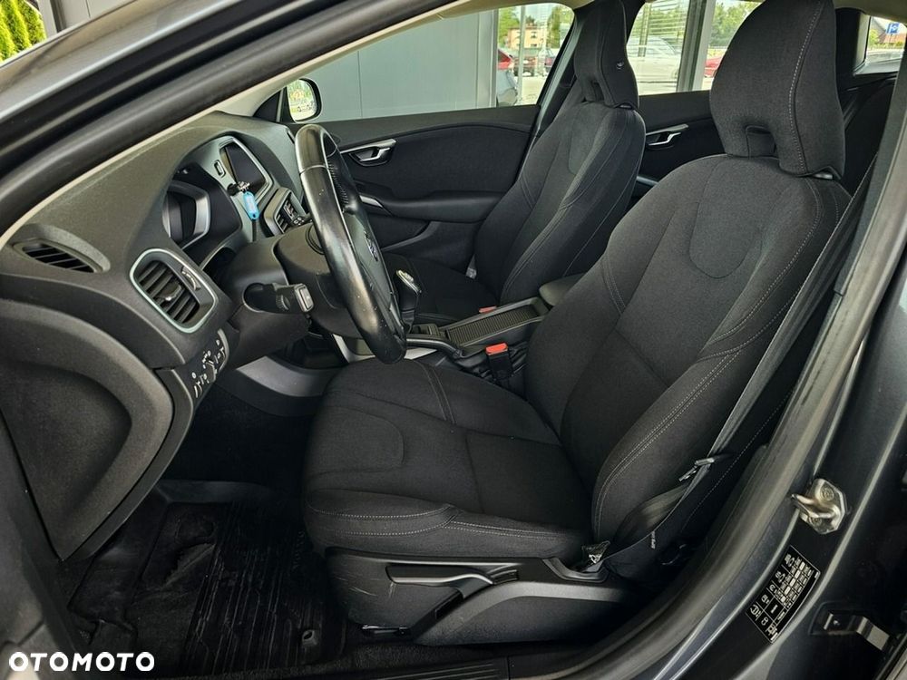 Volvo V40 - 27