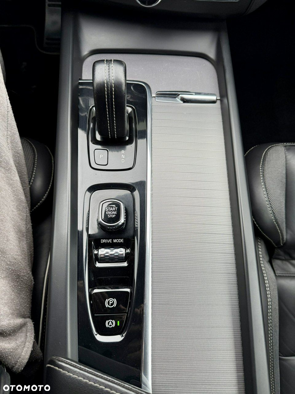 Volvo XC 60 B4 D AWD Geartronic RDesign - 23