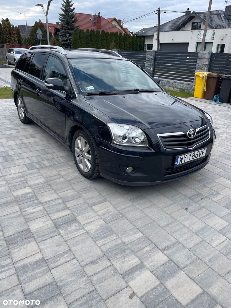 Toyota Avensis 1.8 VVT-i Sol Premium - 1