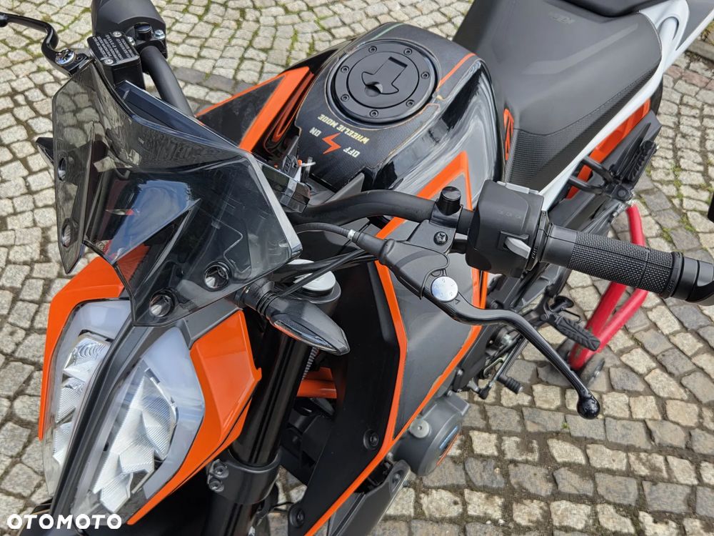 KTM Duke 390 - 40