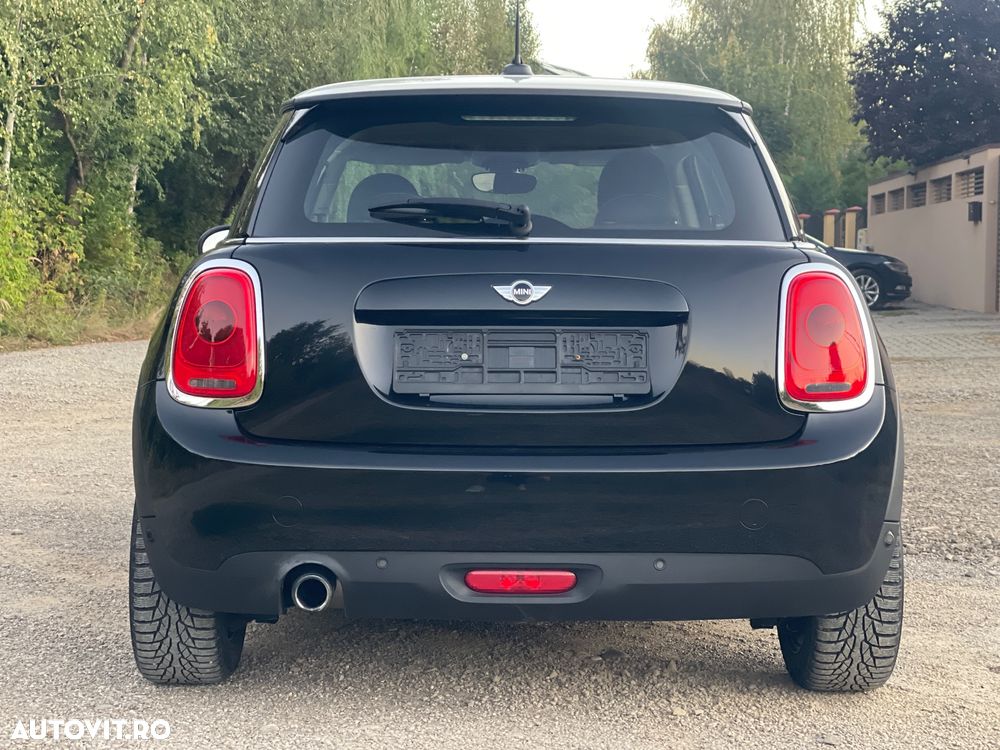 Mini Cooper Essential Trim - 9
