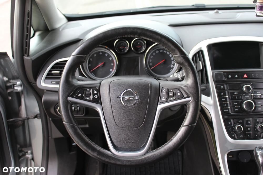 Opel Astra IV 1.6 Cosmo - 12